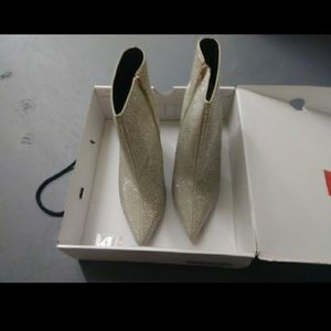 | Size 9 | Aldo Never Worn Diamond Boots